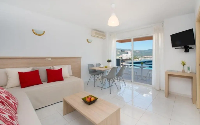 Apartamentos Calablanca