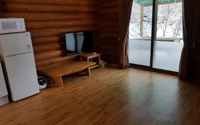 Dunnae Nature Forest Lodge House