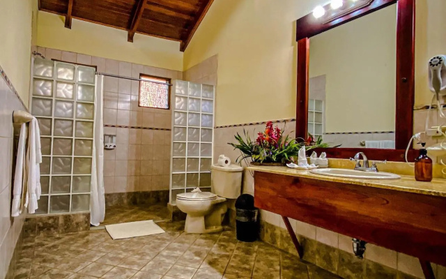 Jaco Hotel Docelunas