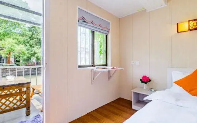 Nanzha Fuchang Bridge Family Vacation Homestay (Wuzhen Scenic Area Branch)