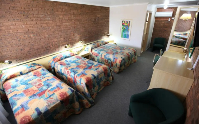 Countryman Motor Inn