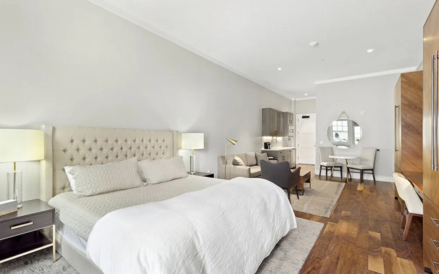 Hotel Suites at Vanderbilt