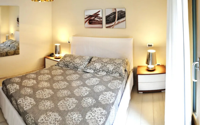 Domu Simius Hotel Guest House
