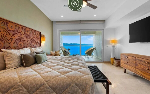 Luxury 4 BR Condo Amazing Views - Beach - Pools
