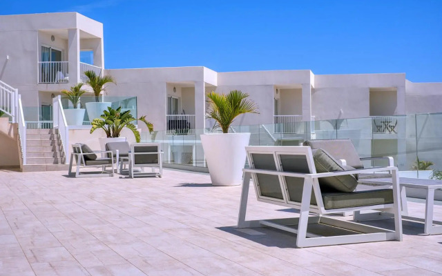 The Ocean View Senator modern apartment