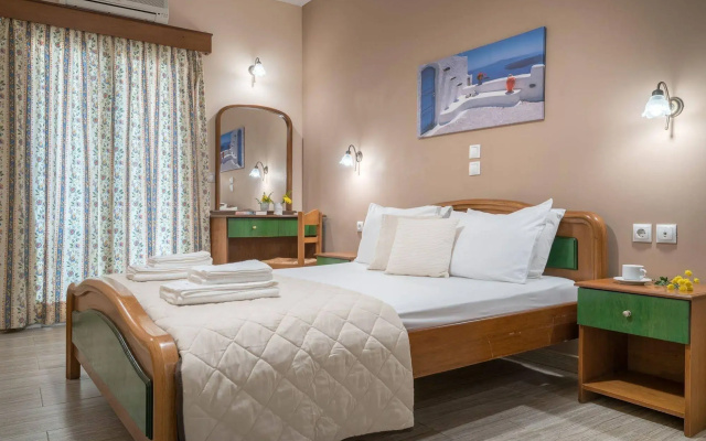 Denise Beach Hotel Apartments