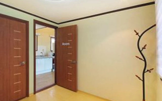 Anmyeondo Blue Ara Pension