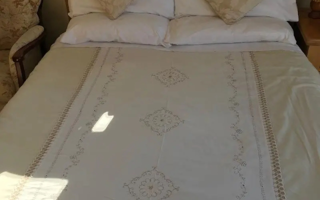 Orchard Manor