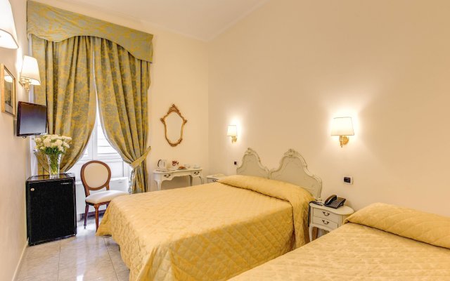 Отель San Silvestro Италия, Рим - отзывы, цены и фото номеров - забронировать отель San Silvestro онлайн комната для гостей