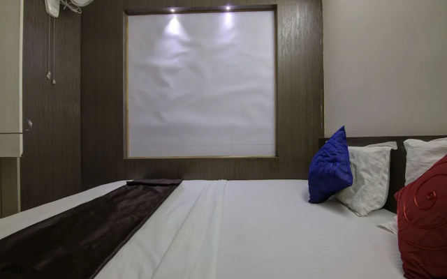 OYO 12305 Raj Residency