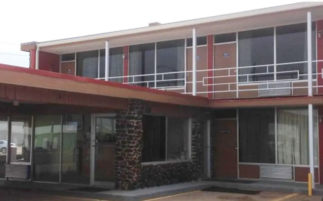 Wheatland Inn