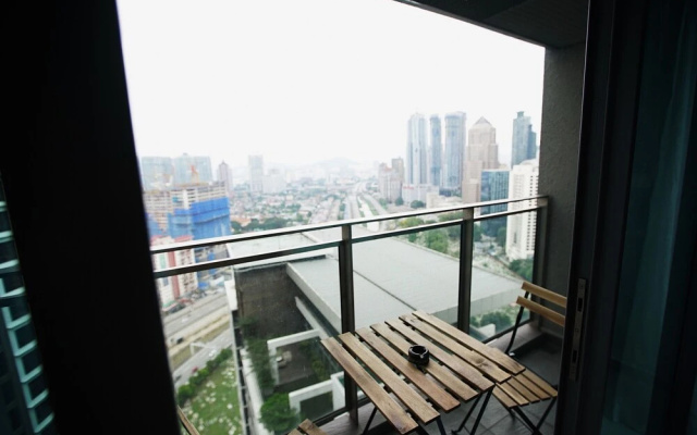 Mercu Summer Studio Suites