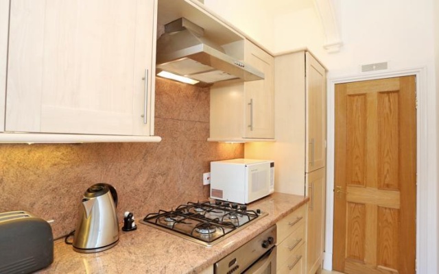 Jenya Properties - Forest Road