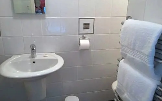 Gwennaul B & B