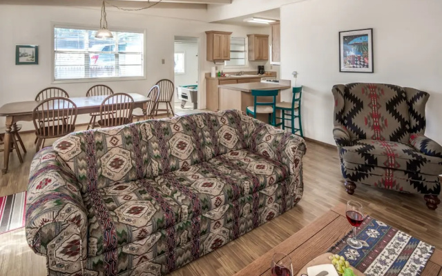 101 Kyle Street-three-bedroom