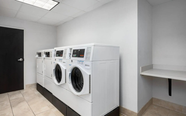 Courtyard by Marriott Auburn