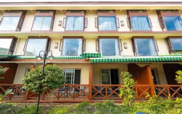 Dujiangyan Ruiyun Guokang Hotel (Qingcheng Piedmont Scenic Area)