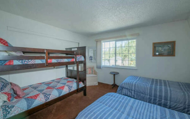 Glenview Getaway