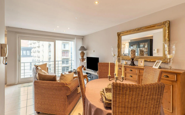 Beachfront apartment in Blankenberge with balcony