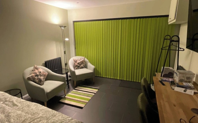 Self-contained Studio Annex