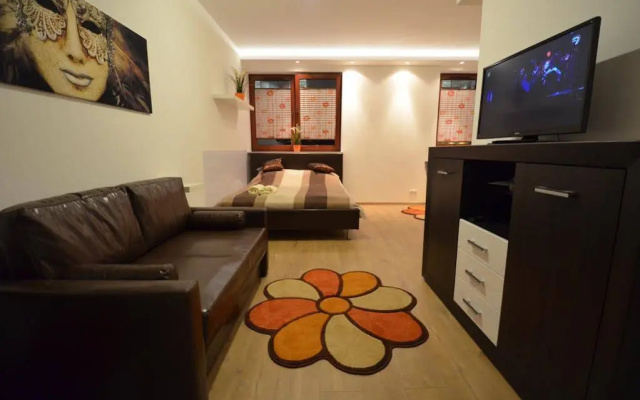 P&O Serviced Apartments FABRYCZNA
