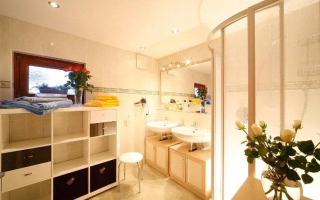 Apartment Haus Schatz