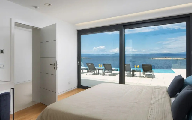 Beach Villa in Korcula with Pool, Sauna & Hot Tub