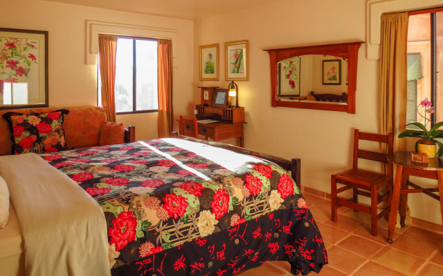 Topanga Canyon Inn B&B