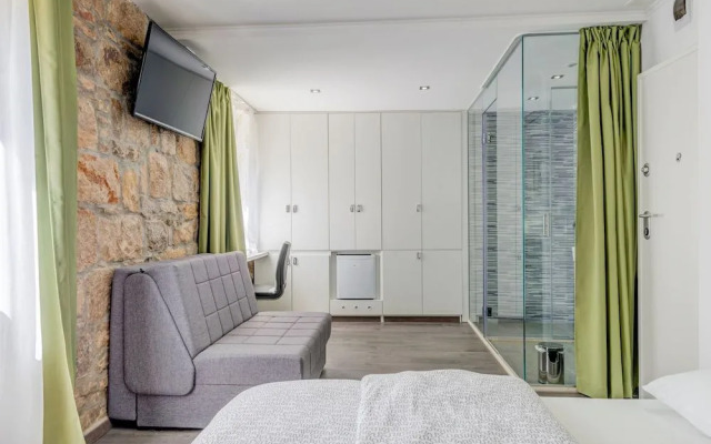 Split Suites centre rooms Olga & Petra