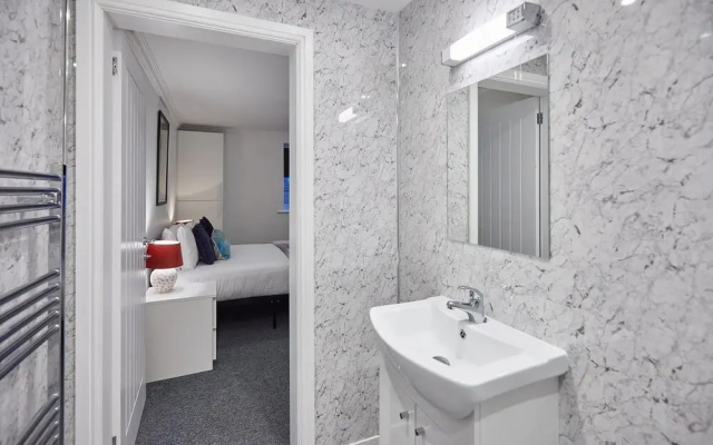 Host Stay Rockpools