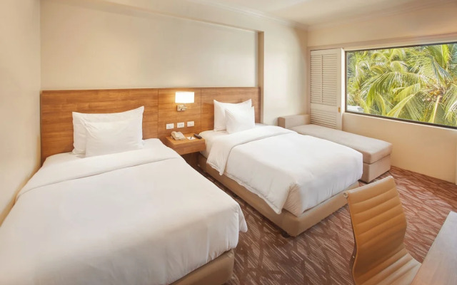 Holiday Inn Clark Field