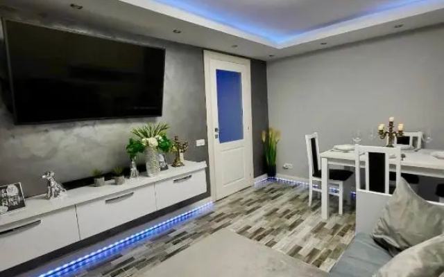 Studio DeLux