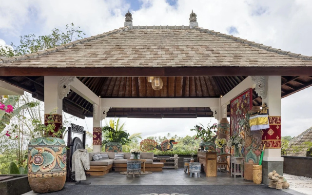 Villa Lembah Damai