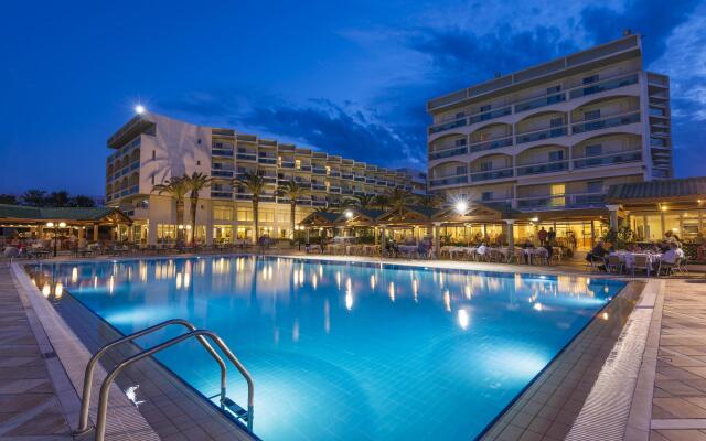 Отель Apollo Beach вид на фасад