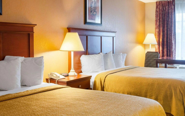 Quality Inn Louisville MS
