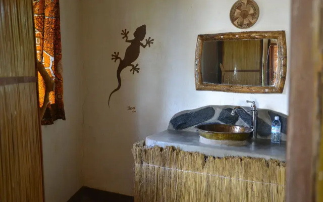 Hornbill Bush Lodge