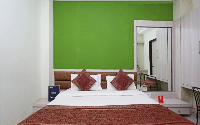 OYO 3996 HKJ Residency
