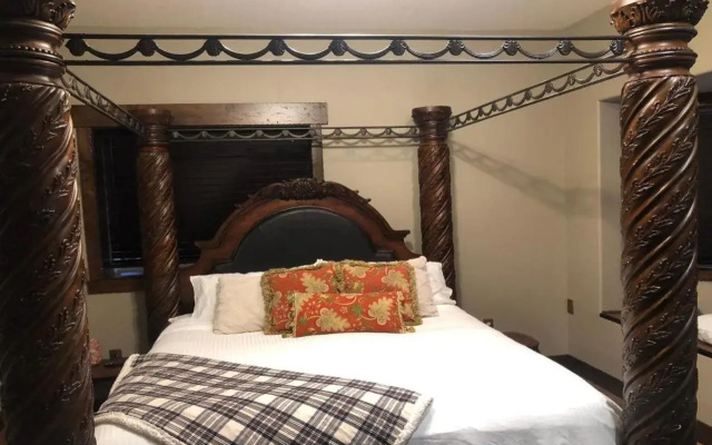 Zion Cliff Lodge