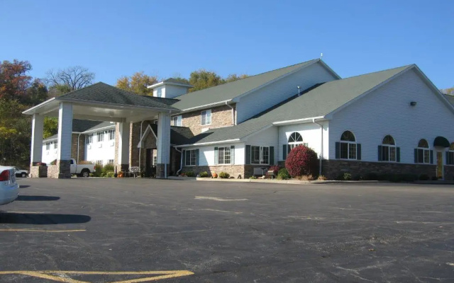 Savanna Inn & Suites