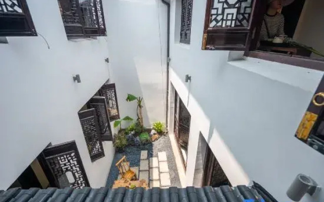 Whisper Suzhou Whispers · Terrace Elegant House
