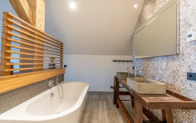 Luxurious and Sustainable 6-person Holiday Villa