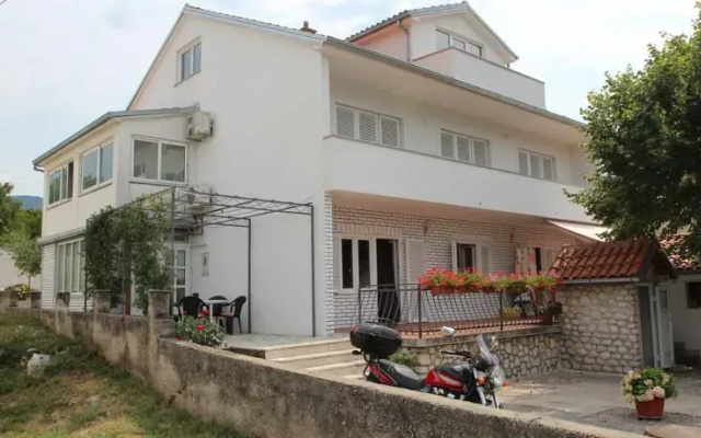 Apartment Jelena