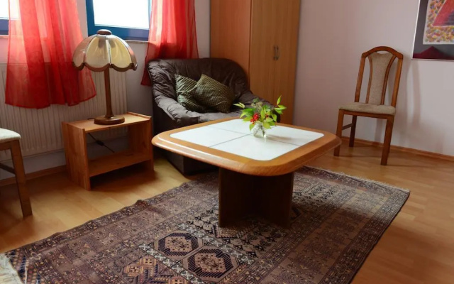 Monteur und Messewohnung