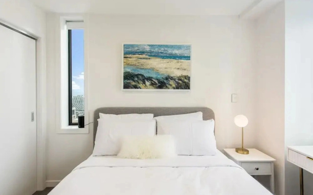 Modern 2BR in CBD - Zodiak Stays