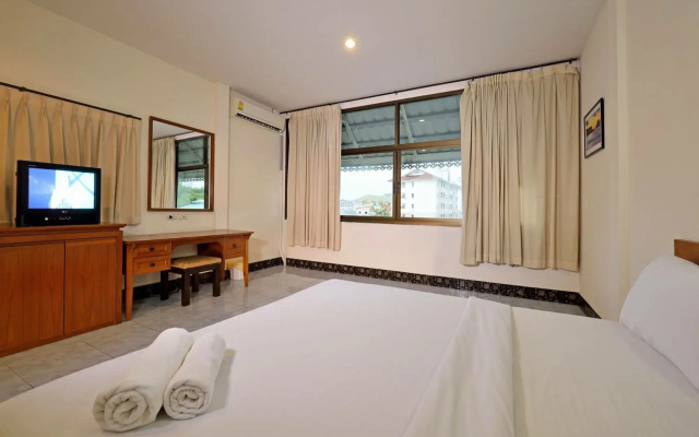 Krabi Grand Place Hotel