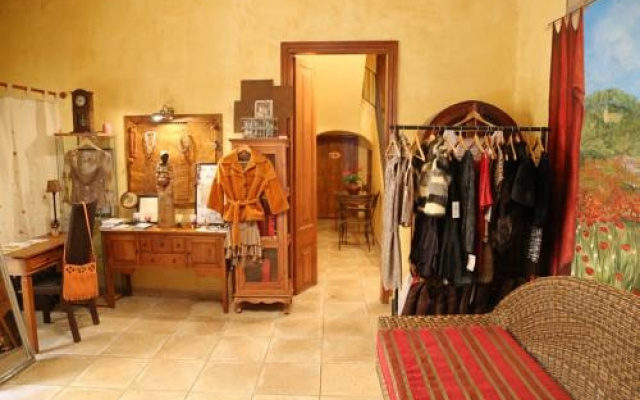 Hostal Romaní