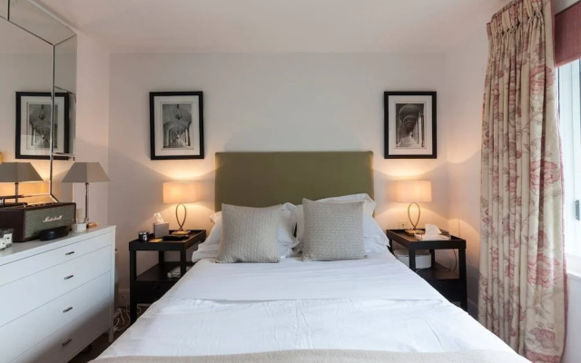 Bright 2 Bedroom Apartment Chelsea