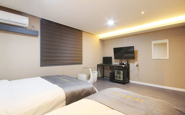 Yeosu Hotel You(여수 호텔 YOU)
