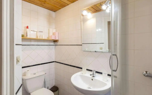 Maison Au Centre du Village, Cour Privative, Au Calme, Wi-Fi, Cheminee, Ideale Pour Familles. - Fr-1-401-234