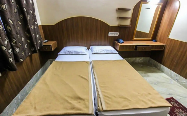 Shri Kamal Hotel